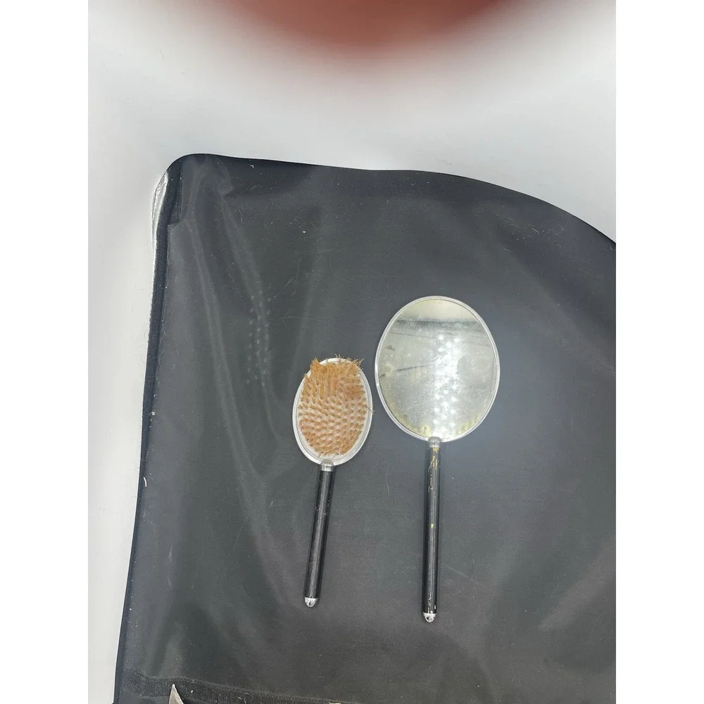 VNTG Handheld Mirror And Brush With‎ Wood Handles